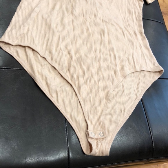 Plus size Buckle neck nude body suit - Picture 2 of 4